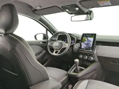 Usado Renault Clio V Techno 100 CV (73 kW) 2025 Gris Berlina
