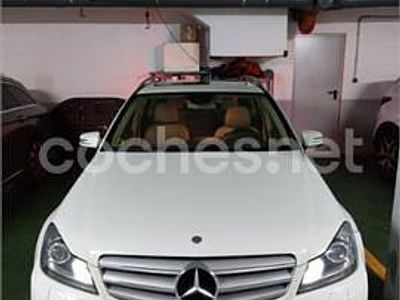 Usado Mercedes C220 Elegance 170 CV (125 kW) 2012 Blanco Familiar
