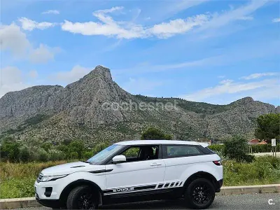 Käytetty Land Rover Range Rover evoque Pure 240 HP (176 kW) 2012 Valkoinen Katumaasturi