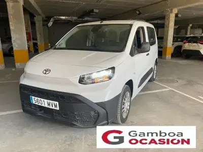 Usado Toyota Proace Verso City 100 CV (73 kW) 2024 Blanco Familiar
