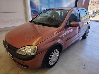 Usado Opel Corsa Elegance 75 CV (55 kW) 2000 Marrón Berlina