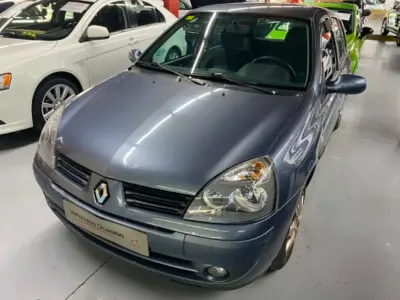 Usado Renault Clio II 75 CV (55 kW) 2006 Gris Utilitario