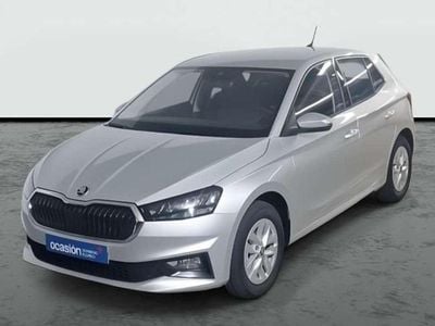 Plateado Nuevo 2025 Skoda Fabia Selection Berlina | 15.990 € (Buen precio)
