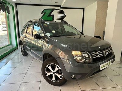 Usado Dacia Duster Lauréate 109 CV (80 kW) 2017 Gris / plata SUV