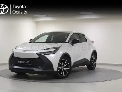 Käytetty Toyota C-HR Advance 140 HP (102 kW) 2024 Valkoinen Katumaasturi