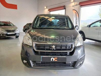 Gris / plata Usado 2016 Peugeot Partner Tepee Active Monovolumen | 9900 € (Precio justo)