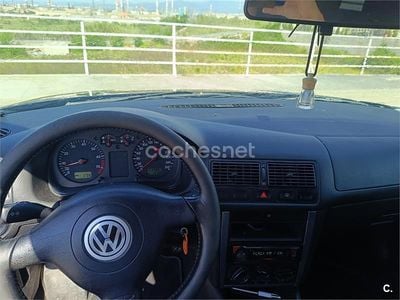 Occasion VW Golf III GTI 125 ch (91 kW) 1999 Bleue Berline