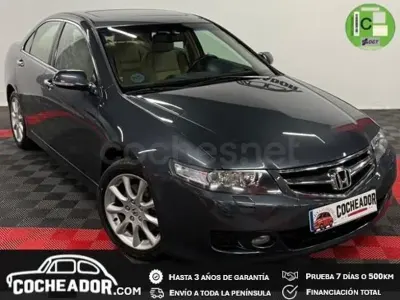 Usado Honda Accord Executive 190 CV (139 kW) 2006 Gris / plata Berlina