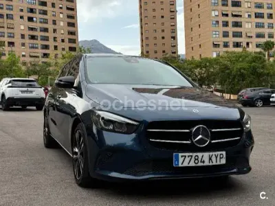 Usado Mercedes B200 136 CV (100 kW) 2019 Negro Utilitario