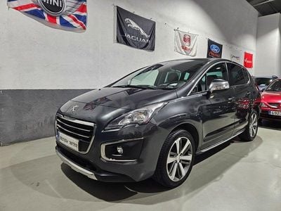 Usado Peugeot 3008 Allure 120 CV (88 kW) 2016 Gris / plata Berlina