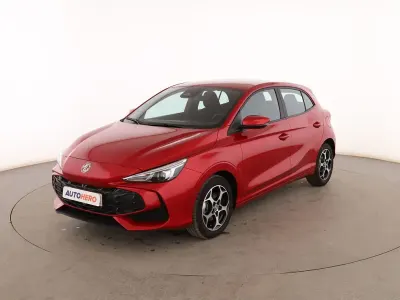 Usado MG MG3 116 CV (85 kW) 2025 Rojo Utilitario