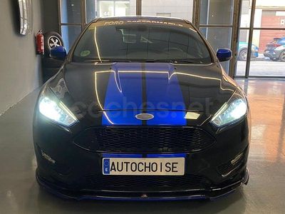 Usado Ford Focus ST-Line 120 CV (88 kW) 2018 Negro Familiar