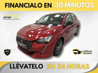 Usado Peugeot 208 Active 100 CV (73 kW) 2022 Rojo Utilitario
