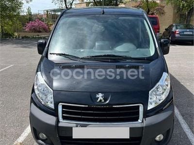 Peugeot Traveller