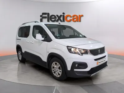 Usado Peugeot Rifter Active 110 CV (80 kW) 2019 Blanco Monovolumen