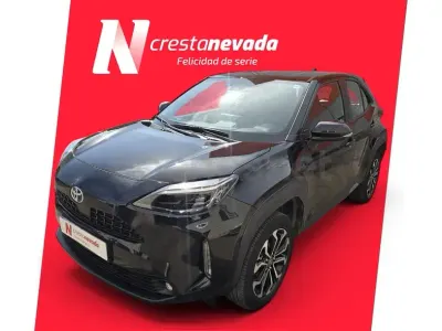 Usado Toyota Yaris Cross Active 116 CV (85 kW) 2023 Negro SUV