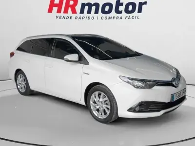 Usado Toyota Auris Hybrid