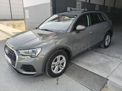 Usado Audi Q3 150 CV (110 kW) 2022 Gris / plata SUV