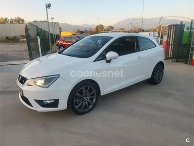 Usado Seat Ibiza SC FR 105 CV (77 kW) 2014 Blanco Utilitario