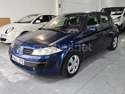 Azul Usado 2005 Renault Mégane II Authentique Berlina | 3500 € (Precio justo)