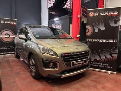 Usado Peugeot 3008 Style 120 CV (88 kW) 2015 Marrón Familiar