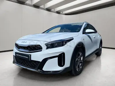 Usado Kia XCeed 100 CV (73 kW) 2025 Blanco SUV