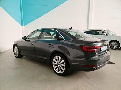Usado Audi A4 Design 150 CV (110 kW) 2018 Gris Berlina