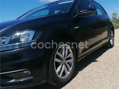 Usado VW Golf VII Edition 130 HP (95 kW) 2019 Preto Sedan