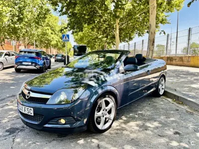 Usado Opel Astra Enjoy 150 CV (110 kW) 2007 Azul Descapotable