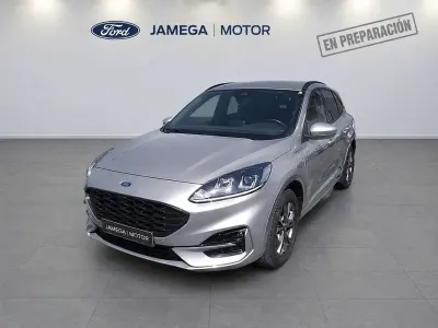 Usado Ford Kuga ST-Line 226 CV (166 kW) 2023 Gris SUV