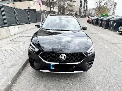 Usado MG ZS Comfort 106 CV (77 kW) 2023 Negro SUV