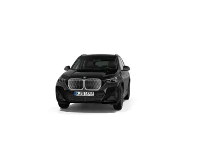 Begagnad BMW iX1 Comfort Edition 230 kW (313 HK) 2025 Svart SUV