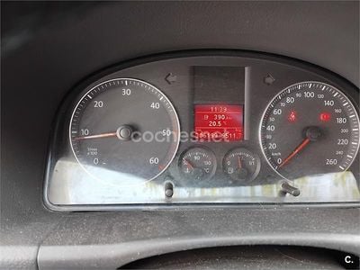 Usado VW Touran Highline 136 CV (100 kW) 2004 Gris / plata Monovolumen