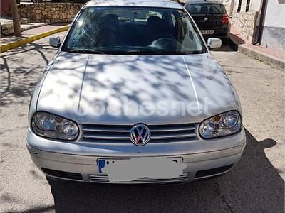 Usado VW Golf III Highline 115 CV (84 kW) 1999 Gris / plata Berlina