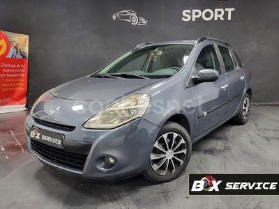 Gris / plata Usado 2010 Renault Clio GrandTour Exception Familiar | 4990 €