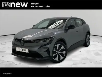 Usado Renault Megane E-Tech Evolution 95 kW (130 CV) 2023 Gris Berlina