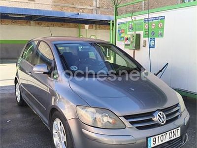 Usado VW Golf Plus Cross Sportline 115 CV (84 kW) 2005 Gris / plata Monovolumen
