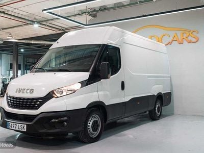 Blanco Usado 2021 Iveco Daily Van | 23.995 € (Un poco caro)