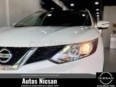 Usado Nissan Qashqai N-Connecta 110 CV (80 kW) 2015 Blanco SUV