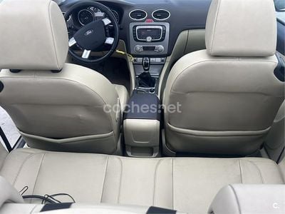 Usado Ford Focus Cabriolet Trend 145 CV (106 kW) 2008 Negro Descapotable