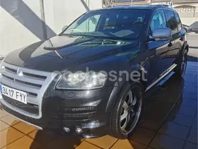 Second-hand VW Touareg 225 CP (165 kW) 2006 Negru SUV
