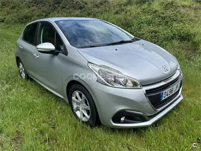Occasion Peugeot 208 Style 75 PK (55 kW) 2016 Grijs Hatchback