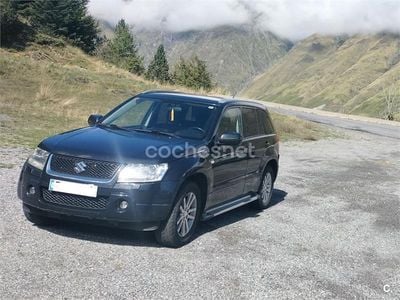 Usado Suzuki Grand Vitara 140 CV (102 kW) 2008 Negro SUV