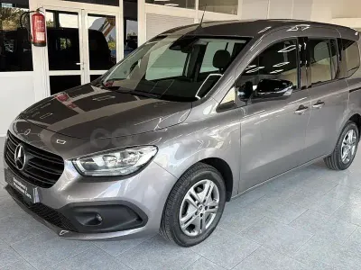 Usado Mercedes Citan 110 95 CV (69 kW) 2022 Gris / plata Familiar