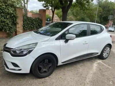 Usado Renault Clio IV Zen 90 CV (66 kW) 2019 Blanco Berlina