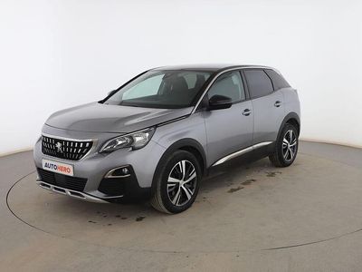 Usado Peugeot 3008 Allure 130 CV (95 kW) 2020 Gris SUV