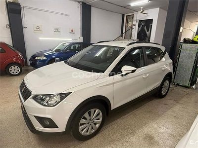 Usado Seat Arona Ecomotive 95 CV (69 kW) 2018 Blanco SUV
