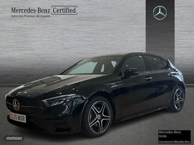 Negro Usado 2024 Mercedes A200 AMG line Berlina | 34.900 € (Precio justo)