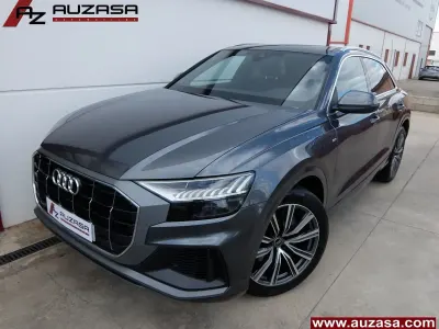 Usado Audi Q8 S-line plus 286 CV (210 kW) 2022 Gris SUV