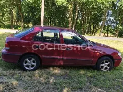 Usado Hyundai Accent 82 CV (60 kW) 1999 Granate Berlina